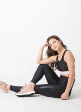 BYO ACTIVE - OARSOME CROP TOP IN BLACK & PINK