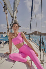 Wiskii - Dynamic Scallop Sports Bra in Pink