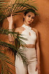 Wiskii - Crisscross Scallop Sports Bra in White