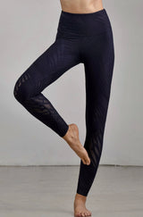 Onzie - Selenite Midi Leggings in Black
