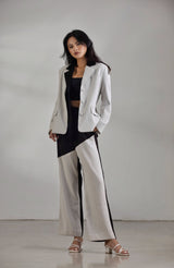 Salisa - Loose-Fit Blazer in Light Teal Grey & Black