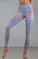 Onzie - High Rise Midi Leggings in Rainbow Snake