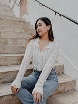 GYM & TONIC - Snowflakes Distressed Knit Cardigan in White