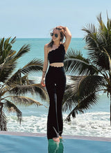 Wiskii - High-Waist Scallop Flare Leggings in Black