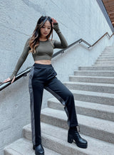 Wiskii - Seamless Open Back Long Sleeves Padded Top in Olive Green