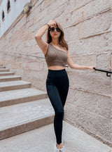 Wiskii - 7/8 High-Waist Medano Pocket Leggings in Black