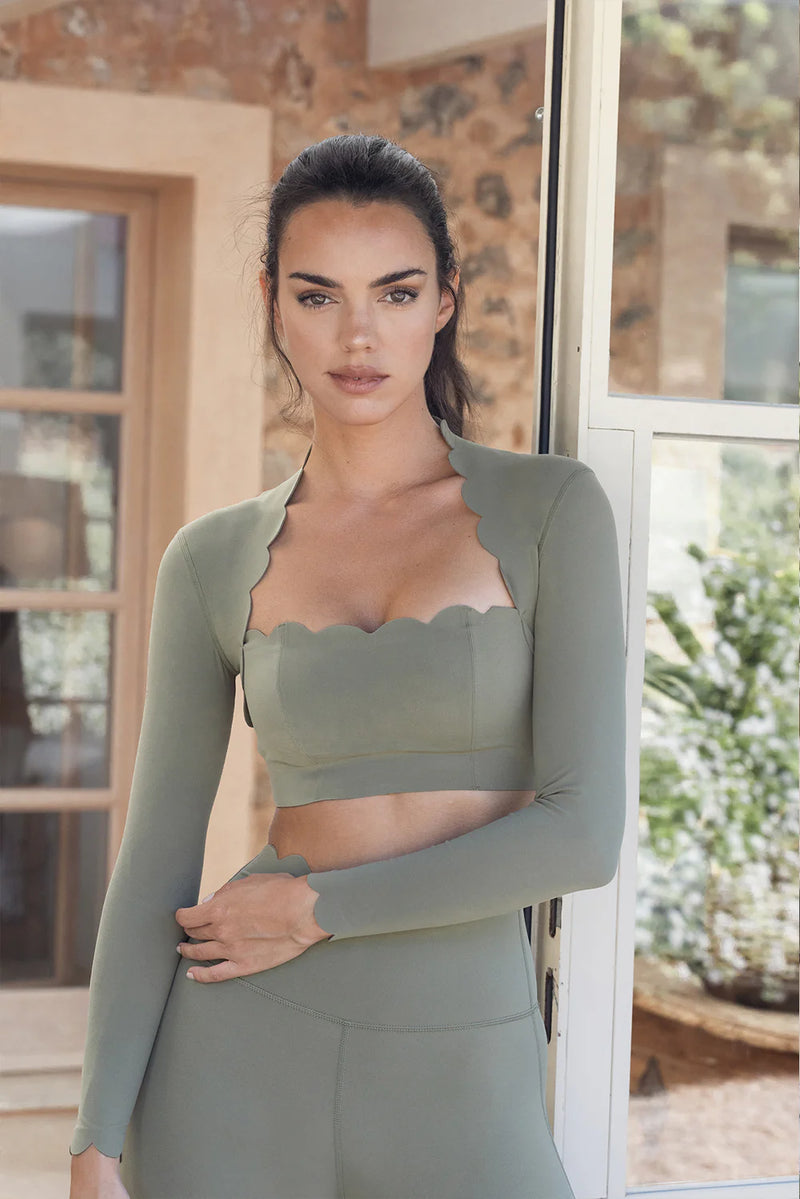 Wiskii - Scallop Long Sleeve Bra in Sage Green