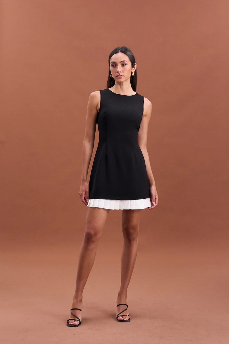 Emvy - Audrey Padded Dress in Black