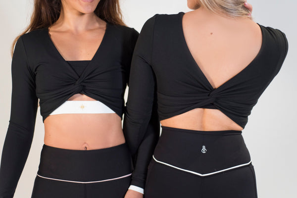 BYO ACTIVE - FORGET ME KNOT LONG SLEEVED CROP IN BLACK & WHITE