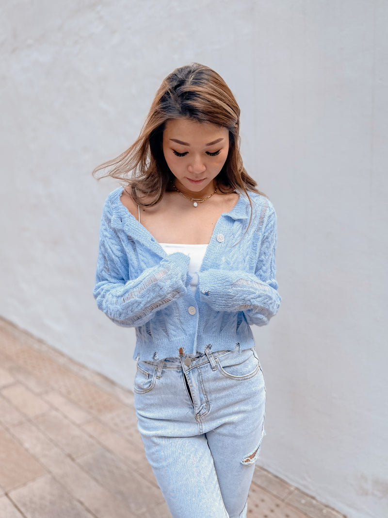 GYM & TONIC - Snowflakes Distressed Knit Cardigan in Blue